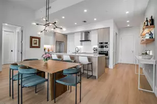 301 Quay Commons, Sarasota, FL 34236 - Photo 9