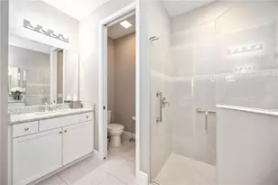 2965 Trustee Ave, Sarasota, FL 34243 - Photo 13