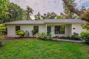 742 Harms Dr, Osprey, FL 34229 - Photo 1