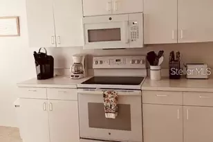 8735 Olde Hickory Ave, Sarasota, FL 34238 - Photo 3