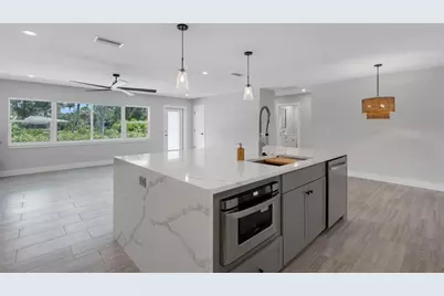 3857 Malec Circle, Sarasota, FL 34233 - Photo 11