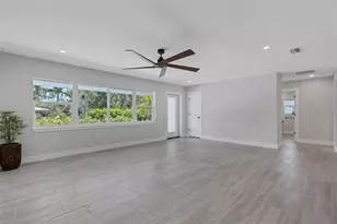 3857 Malec Cir, Sarasota, FL 34233 - Photo 3