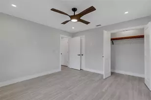 3857 Malec Cir, Sarasota, FL 34233 - Photo 37