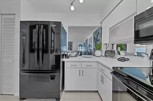 4660 Ocean Blvd, Sarasota, FL 34242 - Photo 7