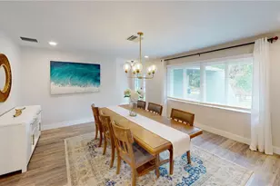 147 Adair Ave, Sarasota, FL 34243 - Photo 7