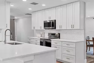 147 Adair Ave, Sarasota, FL 34243 - Photo 11