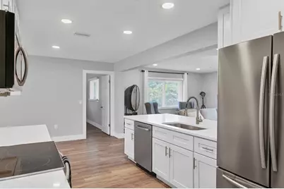 147 Adair Avenue, Sarasota, FL 34243 - Photo 15