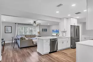 147 Adair Ave, Sarasota, FL 34243 - Photo 17