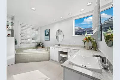 3543 Mistletoe Lane, Longboat Key, FL 34228 - Photo 17