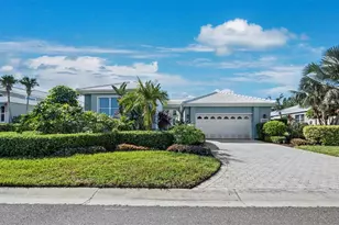 3543 Mistletoe Ln, Longboat Key, FL 34228 - Photo 1