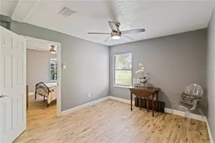 4913 37th St E, Bradenton, FL 34203 - Photo 25