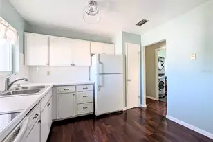 5922 Garden Ln, Bradenton, FL 34207 - Photo 3