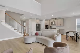 8609 Evening Dr, Sarasota, FL 34241 - Photo 7