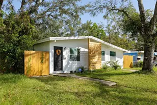 2356 Kingston St S, Saint Petersburg, FL 33711 - Photo 11
