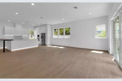 2516 Browning Street, Sarasota, FL 34237 - Photo 9