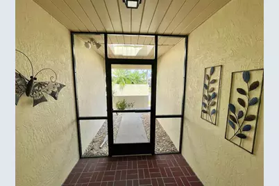 126 Sandstone Circle, Venice, FL 34293 - Photo 13