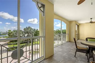 1308 Old Stickney Point Rd, Sarasota, FL 34242 - Photo 9