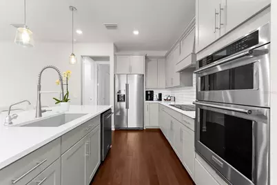 6148 Baywood Court, Lakewood Ranch, FL 34211 - Photo 9