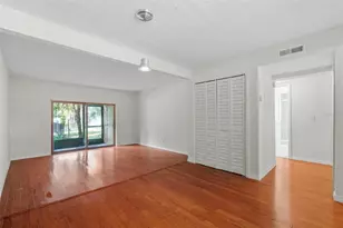 7505 Pitch Pine Cir, Tampa, FL 33617 - Photo 7