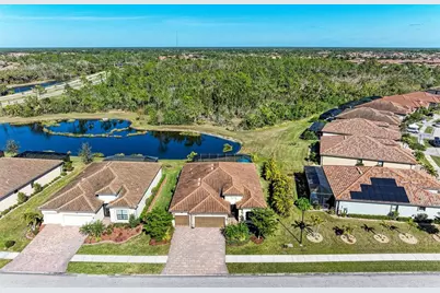 20710 Saluti Pl, Venice, FL 34293 - Photo 3