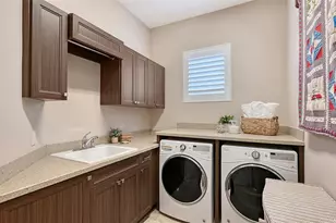 15805 Castle Park Terrace, Lakewood Ranch, FL 34202 - Photo 33