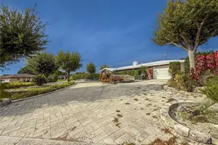 3205 Bougainvillea St, Sarasota, FL 34239 - Photo 23