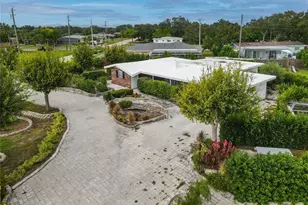 3205 Bougainvillea St, Sarasota, FL 34239 - Photo 3