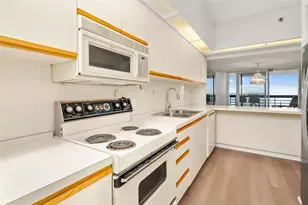 1135 Gulf of Mexico Dr, Longboat Key, FL 34228 - Photo 21