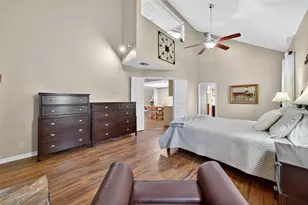 5272 Box Turtle Cir, Sarasota, FL 34232 - Photo 11