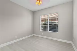 8134 Santa Rosa Ct, Sarasota, FL 34243 - Photo 29