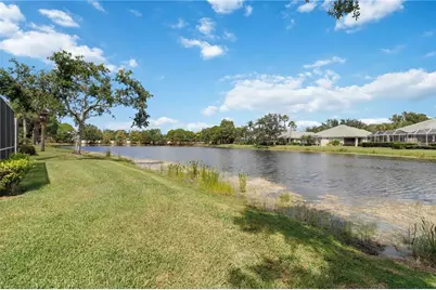 4939 Lakescene Place, Sarasota, FL 34243 - Photo 9