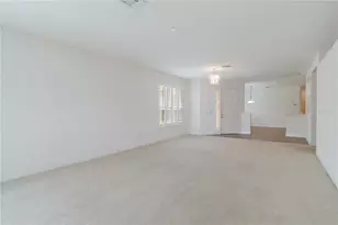 4939 Lakescene Pl, Sarasota, FL 34243 - Photo 9