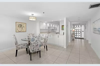 1065 Gulf Of Mexico Drive #402, Longboat Key, FL 34228 - Photo 11