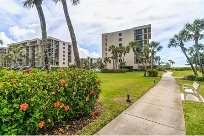 1065 Gulf Of Mexico Drive #402, Longboat Key, FL 34228 - Photo 45
