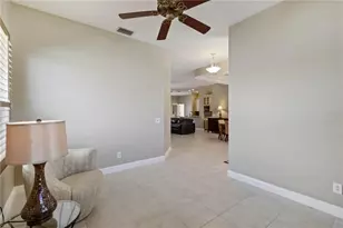 343 Londonderry Dr, Sarasota, FL 34240 - Photo 9