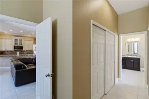 343 Londonderry Dr, Sarasota, FL 34240 - Photo 31