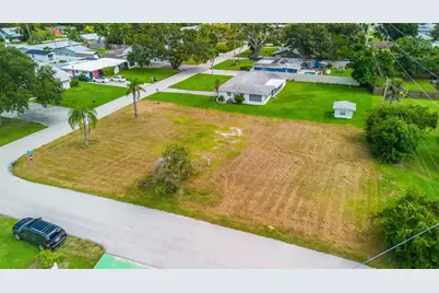 2110 Sandrala Drive, Sarasota, FL 34231 - Photo 13