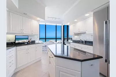 1281 Gulf Of Mexico Drive #704, Longboat Key, FL 34228 - Photo 13