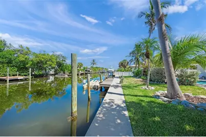 518 74th Street, Holmes Beach, FL 34217 - Photo 33