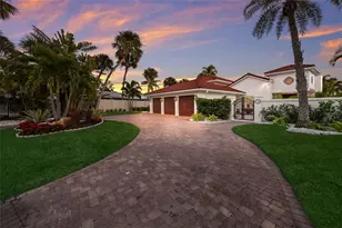 4833 Featherbed Ln, Sarasota, FL 34242 - Photo 3