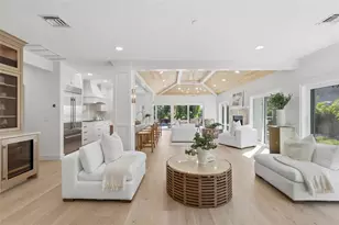 4833 Featherbed Ln, Sarasota, FL 34242 - Photo 9