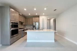 10716 Klee Ave, Bradenton, FL 34212 - Photo 5