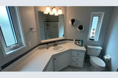 165 Lakeview Drive, Palmetto, FL 34221 - Photo 21