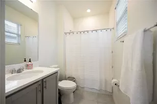 3419 74th Ave Cir E, Sarasota, FL 34243 - Photo 37