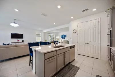 3419 74th Avenue Circle E, Sarasota, FL 34243 - Photo 23