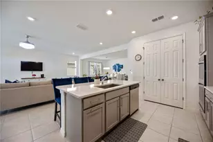 3419 74th Ave Cir E, Sarasota, FL 34243 - Photo 23