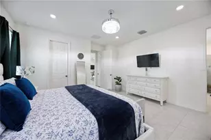 3419 74th Ave Cir E, Sarasota, FL 34243 - Photo 25