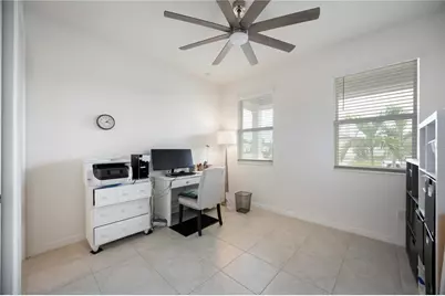3419 74th Avenue Circle E, Sarasota, FL 34243 - Photo 35