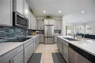 3419 74th Ave Cir E, Sarasota, FL 34243 - Photo 21