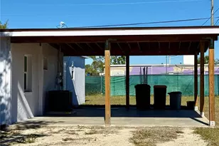 205 NE Martin Dr NE, Port Charlotte, FL 33952 - Photo 5